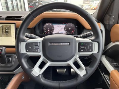 LAND ROVER DEFENDER - 8