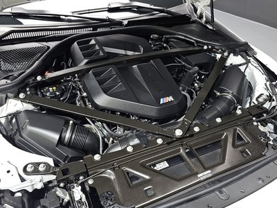 2025 BMW M2 photo 7