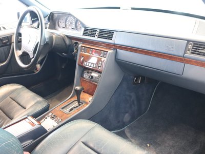 صورة مصغرة 46 لـ 1992 Mercedes-BENZ MEDIUM-CLASS