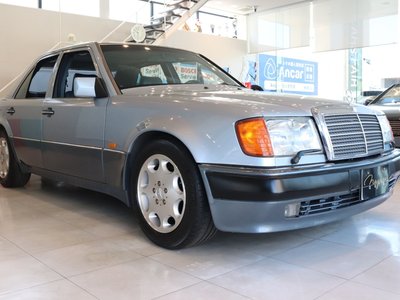 1992 Mercedes-BENZ MEDIUM-CLASS 照片 12