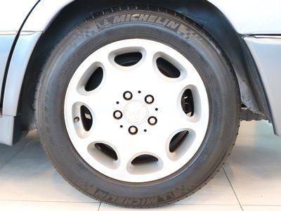 صورة مصغرة 34 لـ 1992 Mercedes-BENZ MEDIUM-CLASS