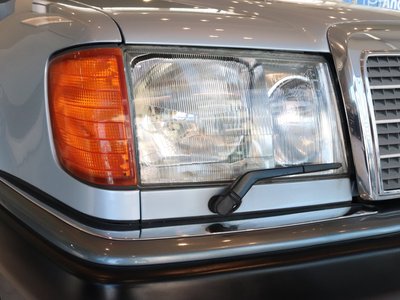 1992 Mercedes-BENZ MEDIUM-CLASS 照片 16