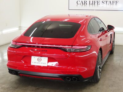 PORSCHE PANAMERA - 4