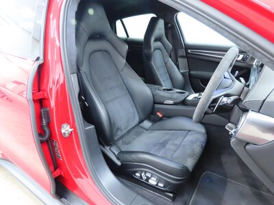 PORSCHE PANAMERA - 7