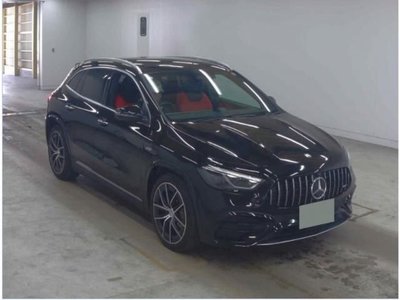 MERCEDES-BENZ GLA - 1