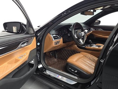 صورة 10 لـ 2019 BMW 7 SERIES
