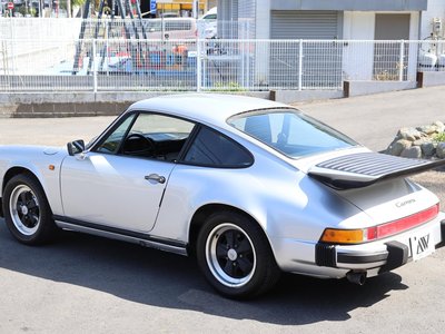 PORSCHE 911 - 7