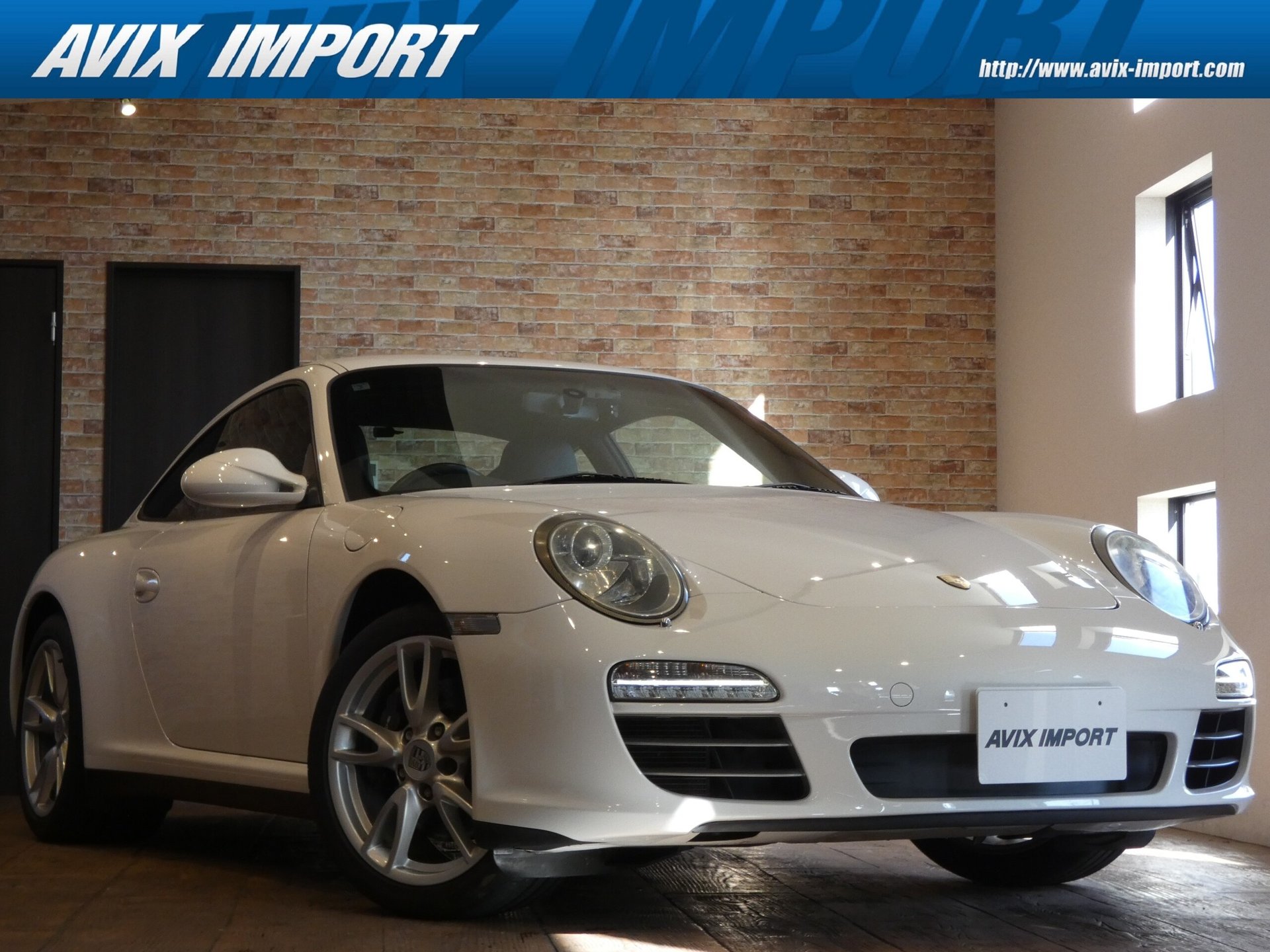 PORSCHE 911 - View 1