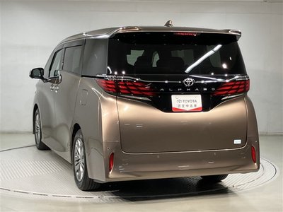 2024 Toyota ALPHARD photo 5