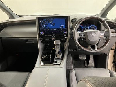 2024 Toyota ALPHARD photo 7