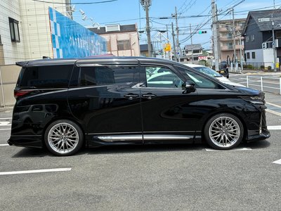 2024 Toyota VELLFIRE — фото 2