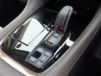 2024 Toyota ALPHARD — миниатюра 16