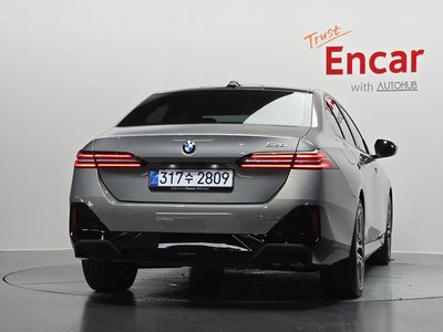 صورة 4 لـ 2026 BMW 5 SERIES