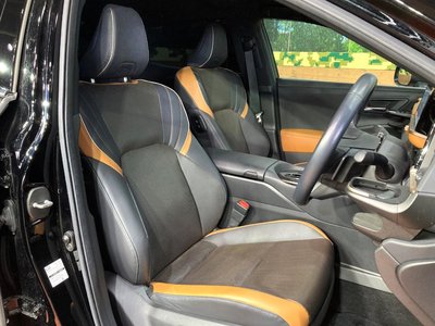 TOYOTA CROWN CROSSOVER - 8