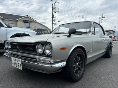 NISSAN SKYLINE GT-R - 2