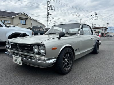 NISSAN SKYLINE GT-R