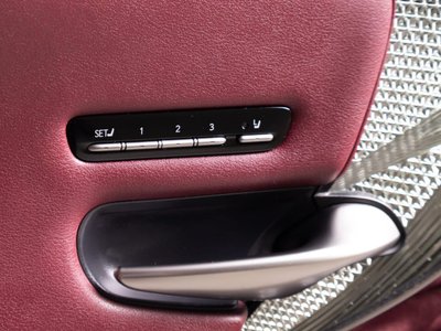 2018 Lexus LS — миниатюра 18