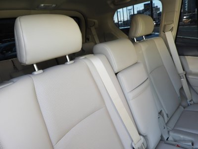 TOYOTA LAND CRUISER PRADO - 10