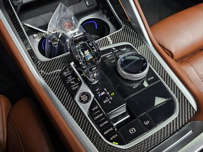 2021 BMW X6 — миниатюра 12