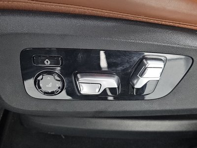 2021 BMW X6 — миниатюра 32