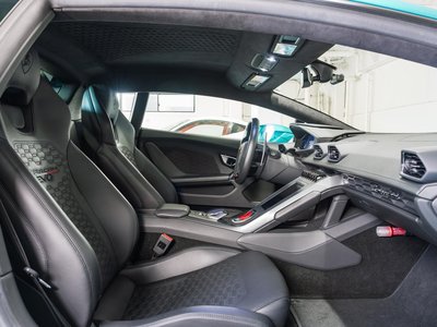 صورة 9 لـ 2022 Lamborghini HURACAN