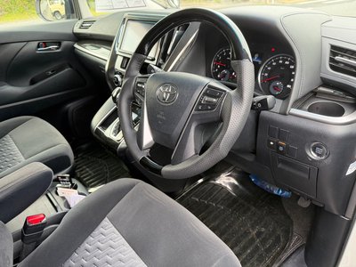 TOYOTA ALPHARD - 4