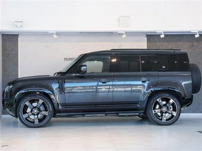 LAND ROVER DEFENDER - 6
