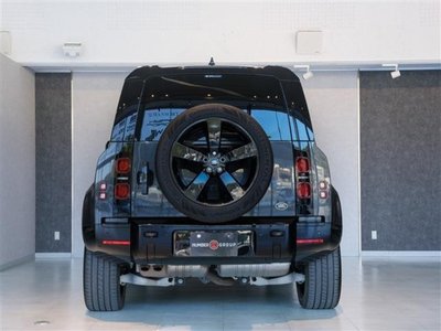 LAND ROVER DEFENDER - 3