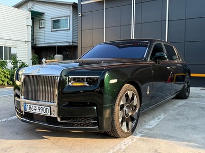 ROLLS-ROYCE PHANTOM - 1