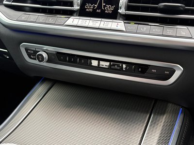 2021 BMW X5 thumbnail 21