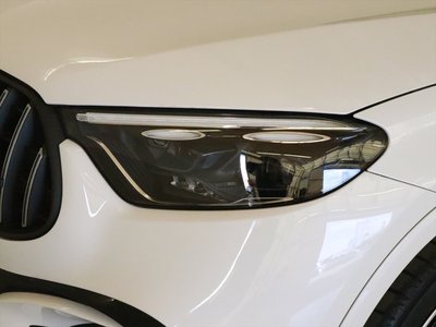 2025 Mercedes-BENZ GLC photo 8