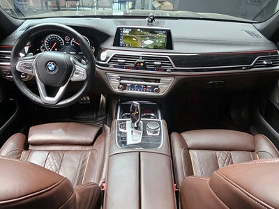 صورة 5 لـ 2017 BMW 7 SERIES