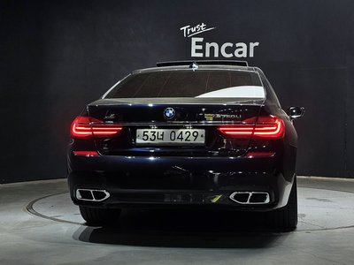 صورة 3 لـ 2017 BMW 7 SERIES