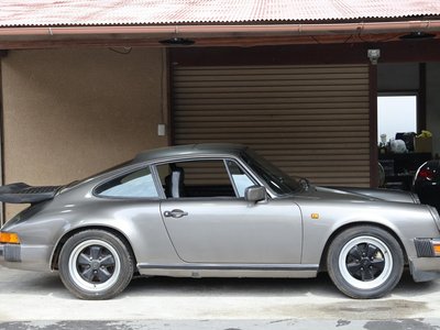 PORSCHE 911 - 5