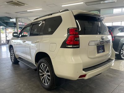 TOYOTA LAND CRUISER PRADO - 8