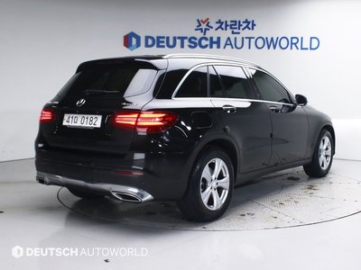 MERCEDES-BENZ GLC - 4