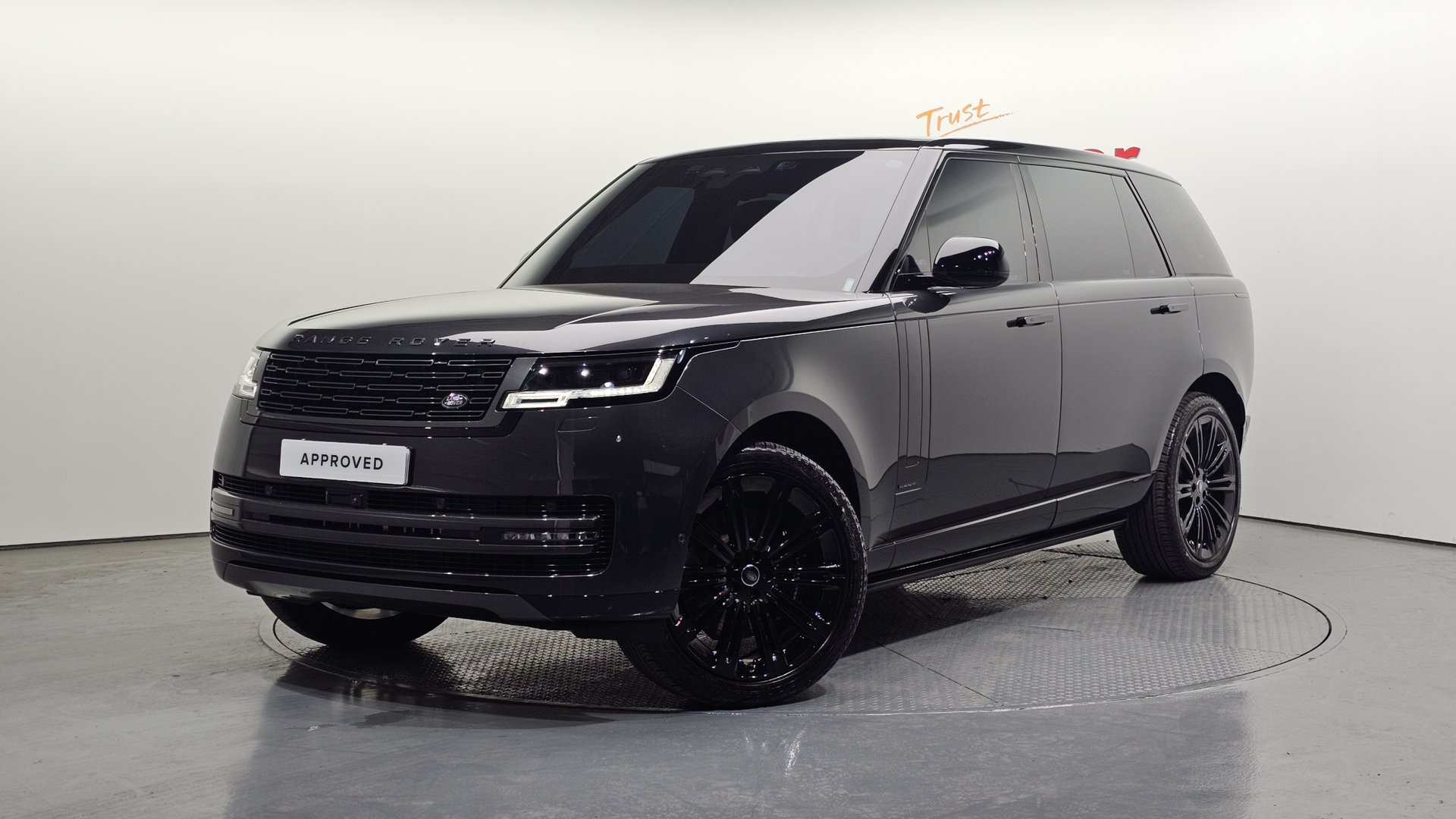 LAND ROVER RANGE ROVER - View 1