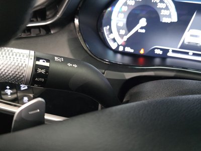 2021 Genesis GV70 — миниатюра 30