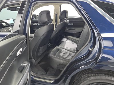 2021 Genesis GV70 — миниатюра 17