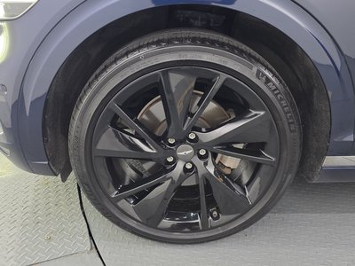 صورة 6 لـ 2021 GENESIS GV70