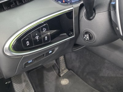 2021 Genesis GV70 — миниатюра 21