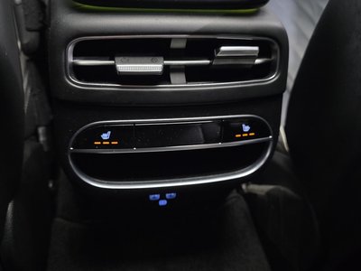 2021 Genesis GV70 — миниатюра 33