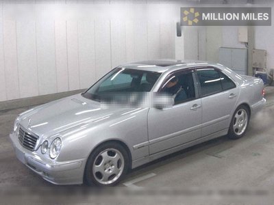 MERCEDES-BENZ E-CLASS - 4
