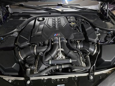 صورة 7 لـ 2021 BMW M8