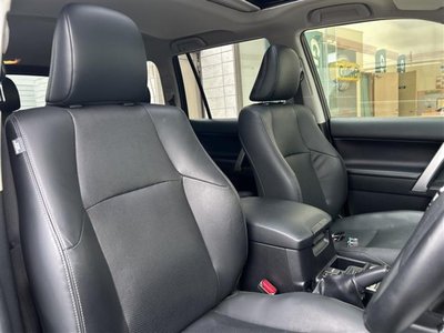 صورة 7 لـ 2019 Toyota LAND CRUISER PRADO