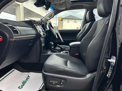 صورة 8 لـ 2019 Toyota LAND CRUISER PRADO