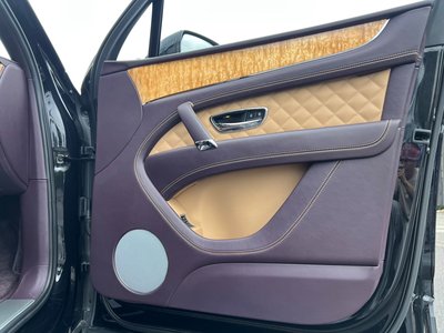 صورة مصغرة 31 لـ 2017 Bentley BENTAYGA