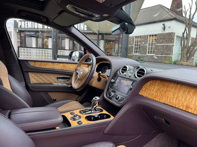صورة مصغرة 14 لـ 2017 Bentley BENTAYGA