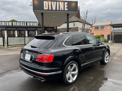 صورة مصغرة 38 لـ 2017 Bentley BENTAYGA