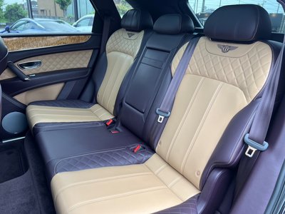 صورة مصغرة 29 لـ 2017 Bentley BENTAYGA